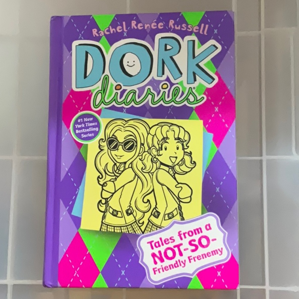 Dork diaries | tales from a NOT-SO- friendly frenemy